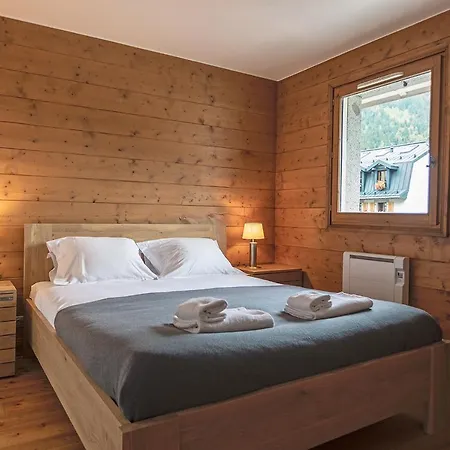 Vallet 12 - Alpes Travel - Central - Sleeps 8 アパート