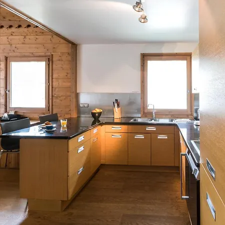 Vallet 12 - Alpes Travel - Central - Sleeps 8 アパート *